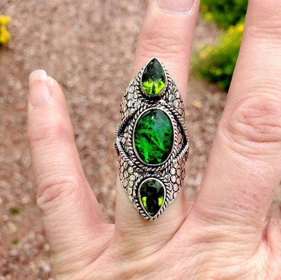 New Triplet Opal and Peridot 925 Silver Statement Ring. - Picture 11 of 16